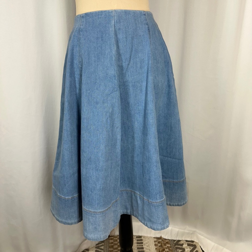 WHBM Outlet Denim A-Line Midi Skirt Size 0 Stretch Seamed Flare Blue